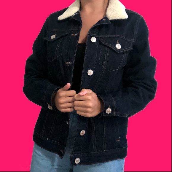 SOLD - Picture 3 of 6